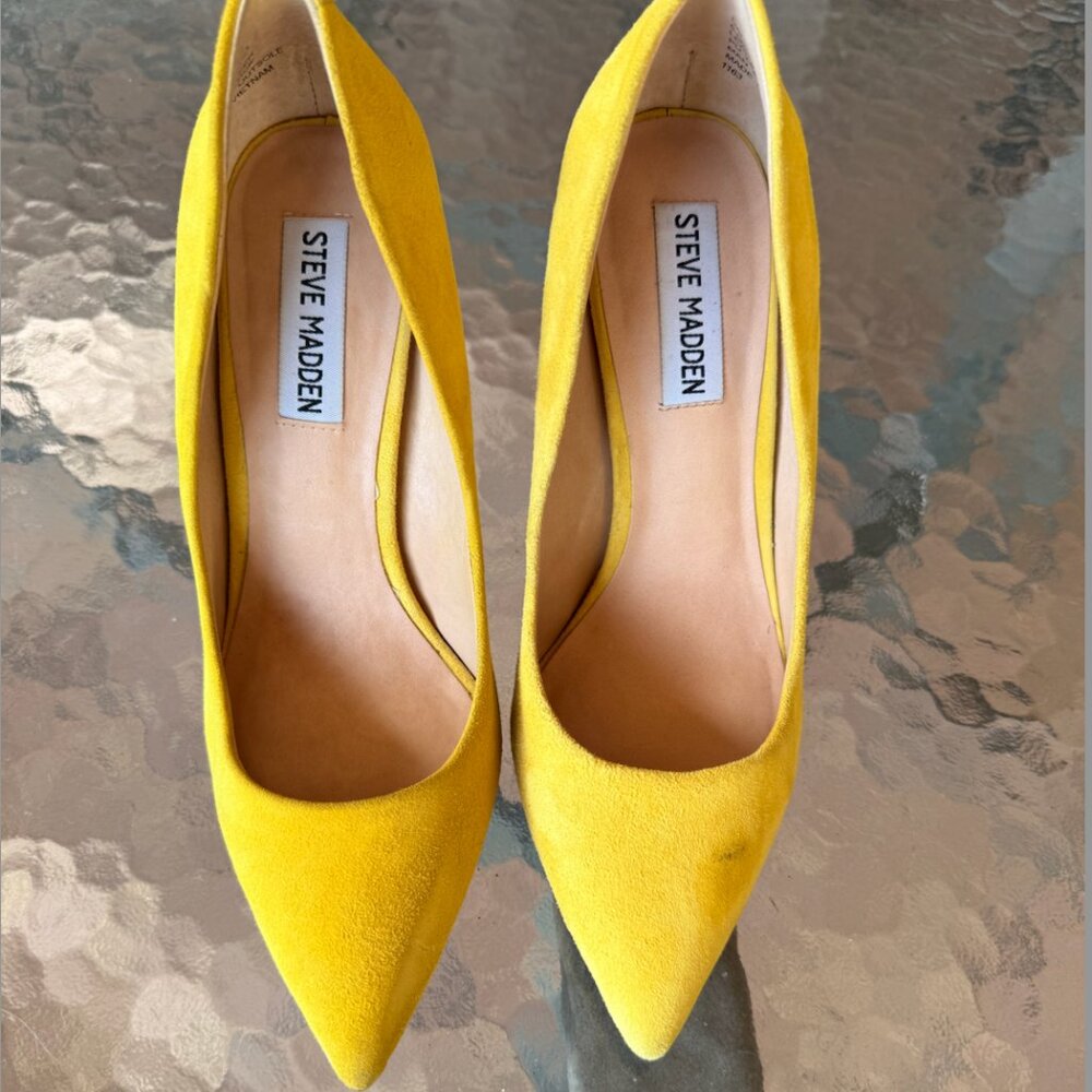 Steve Madden Daisie Pump (Size 7)
